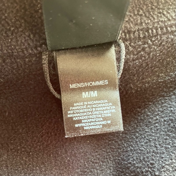 Men’s Black The Northface Full-Zip Fleece - Picture 2 of 3